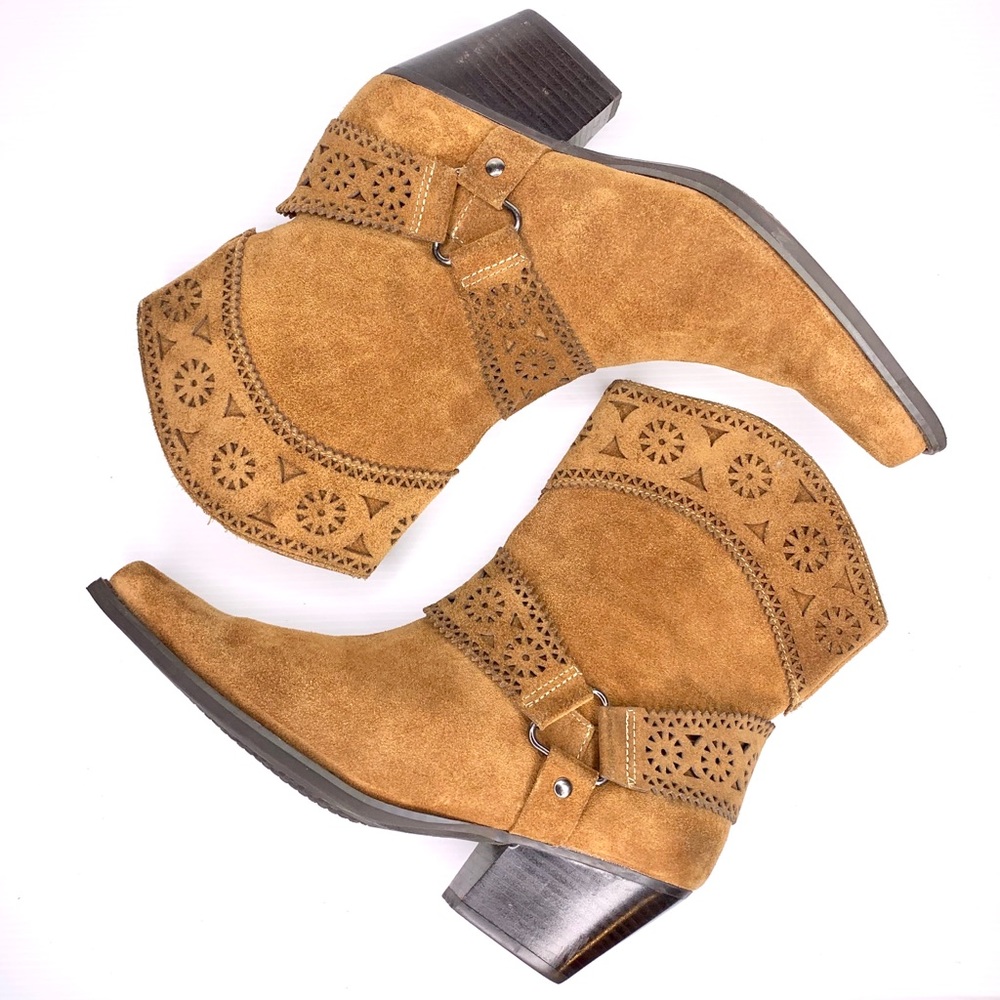 Women’s Me Too Brown Suede Cowgirl Booties-10